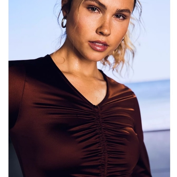 CALIA Long Sleeve Ruched Swim Rashguard - Picture 8 of 8